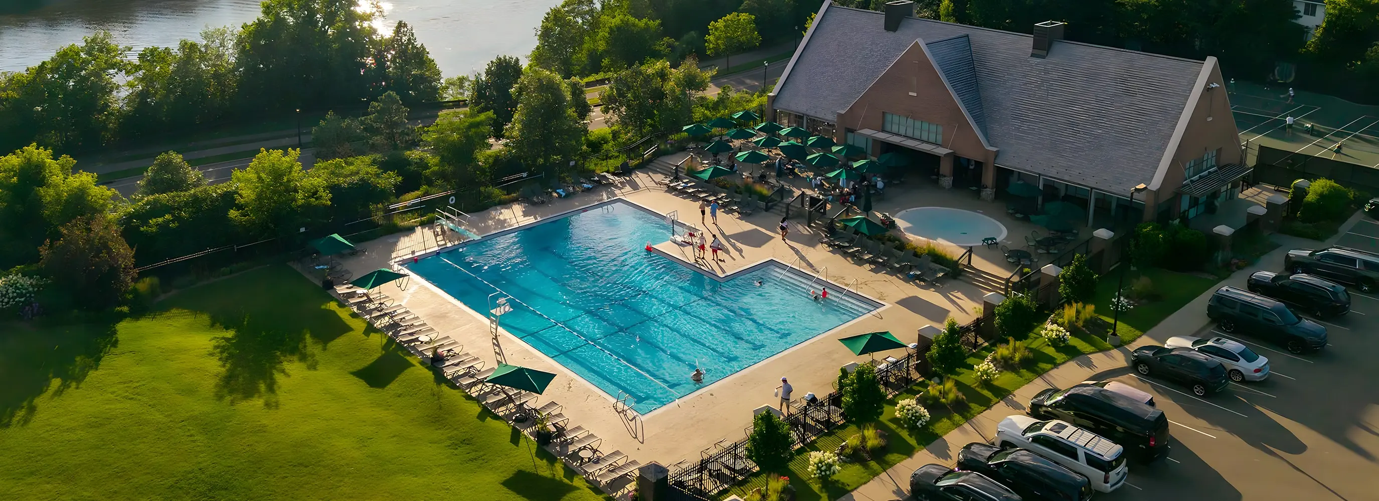 aerial-country-club-swimming-pool-and-clubhouse